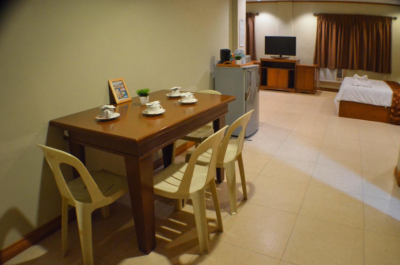 Subic Waterfront Resort And Hotel Экстерьер фото