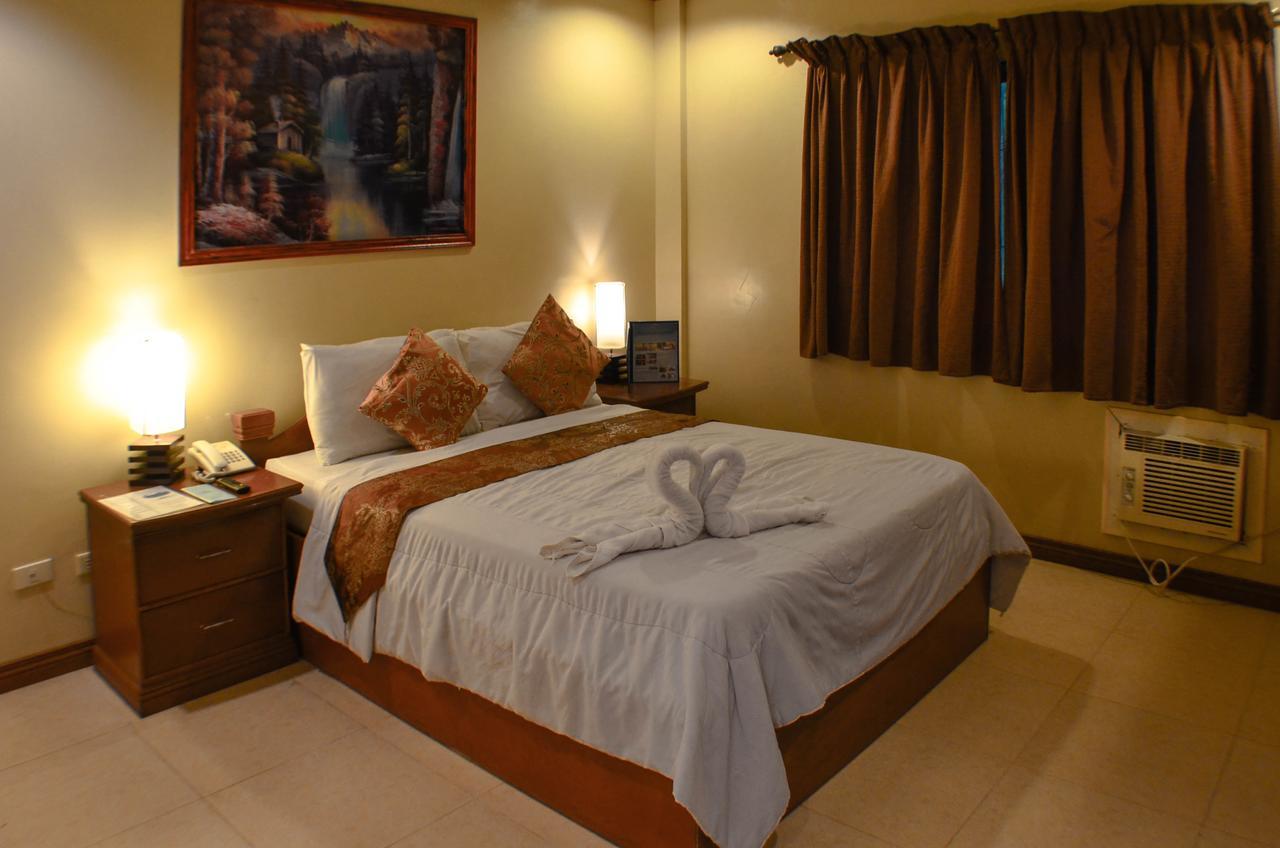 Subic Waterfront Resort And Hotel Экстерьер фото
