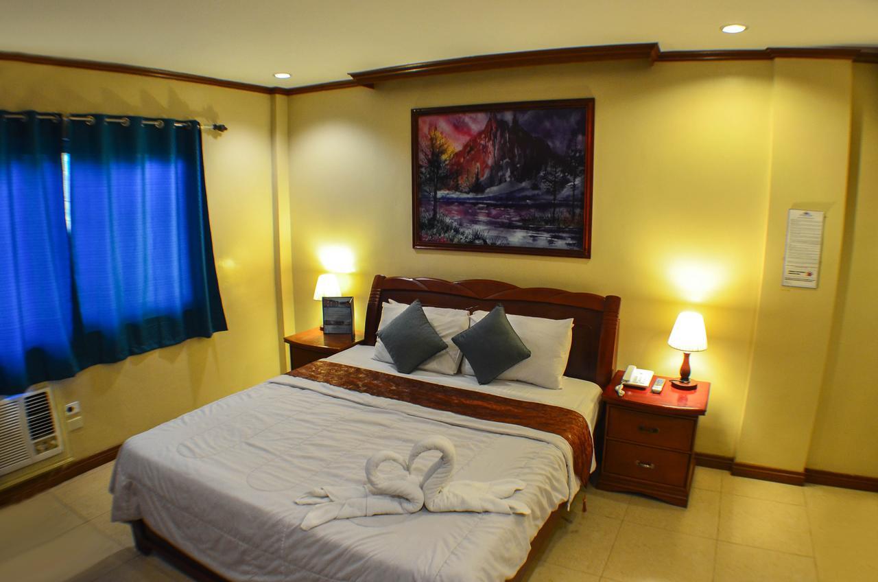 Subic Waterfront Resort And Hotel Экстерьер фото