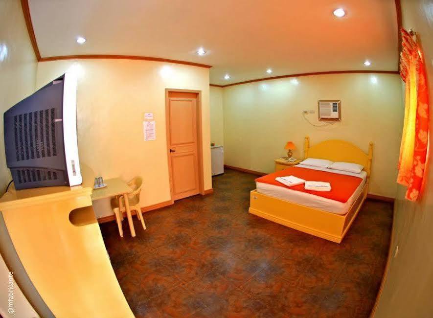 Subic Waterfront Resort And Hotel Экстерьер фото